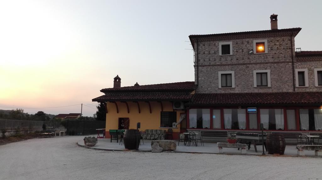 Agriturismo La Vecchia Cascina Di Paolo & Belinda Villa Pietrelcina Exterior photo